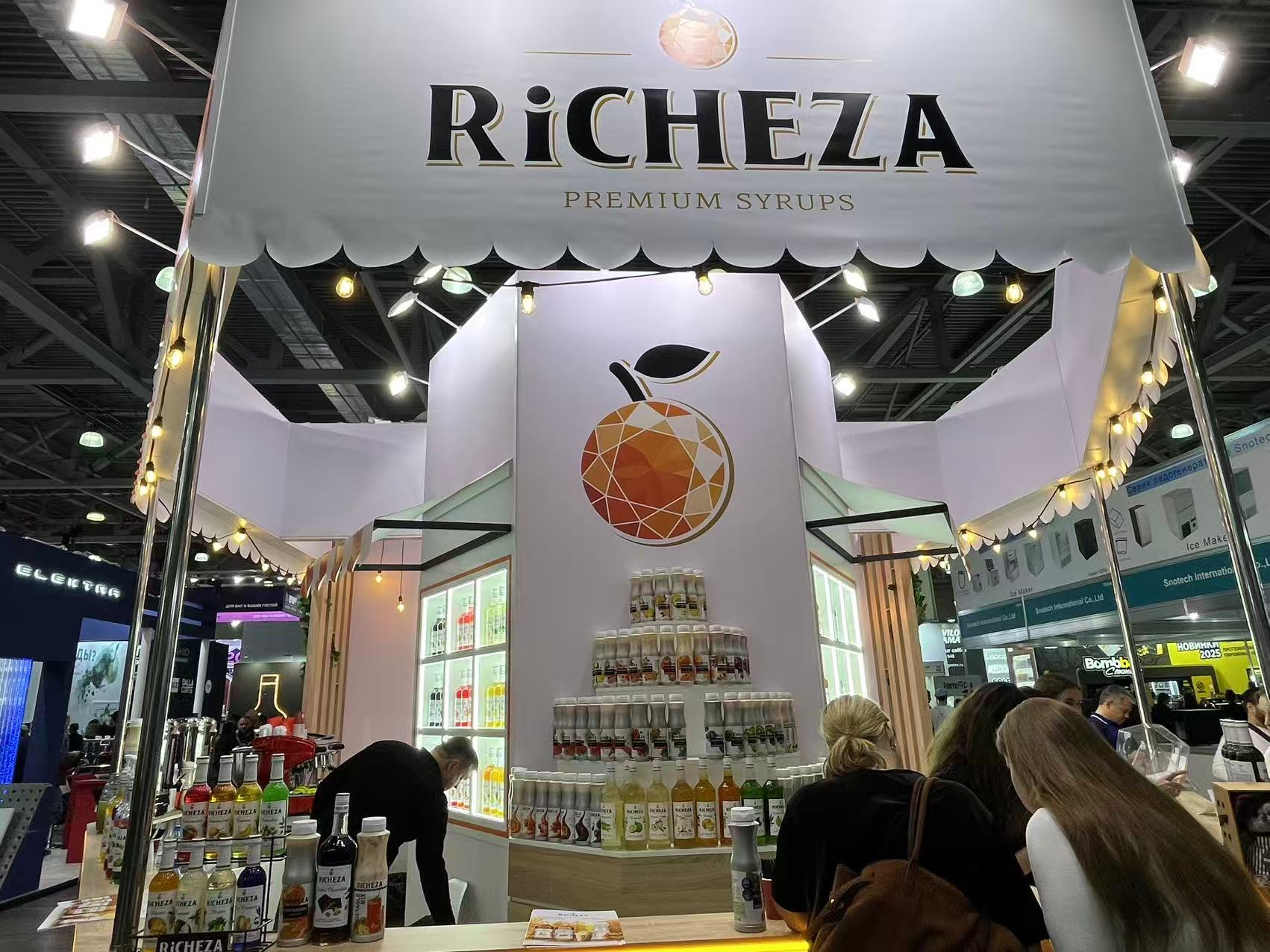 伟佳展览.jpg 伟佳展览.jpg