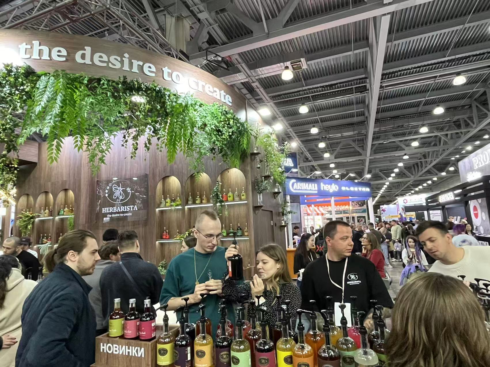 伟佳展览.jpg 伟佳展览.jpg